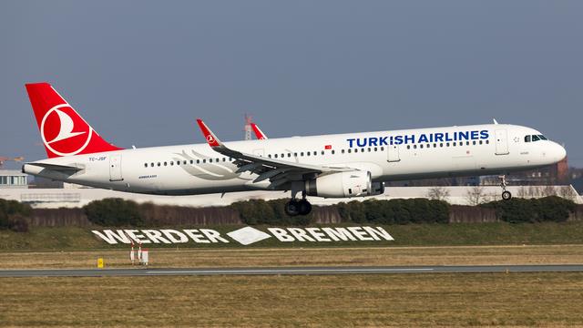 TC-JSF:Airbus A321:Turkish Airlines
